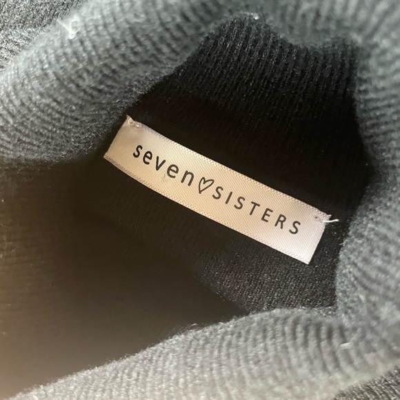 Seven Sisters Black Turtleneck Sweater - Picture 3 of 4